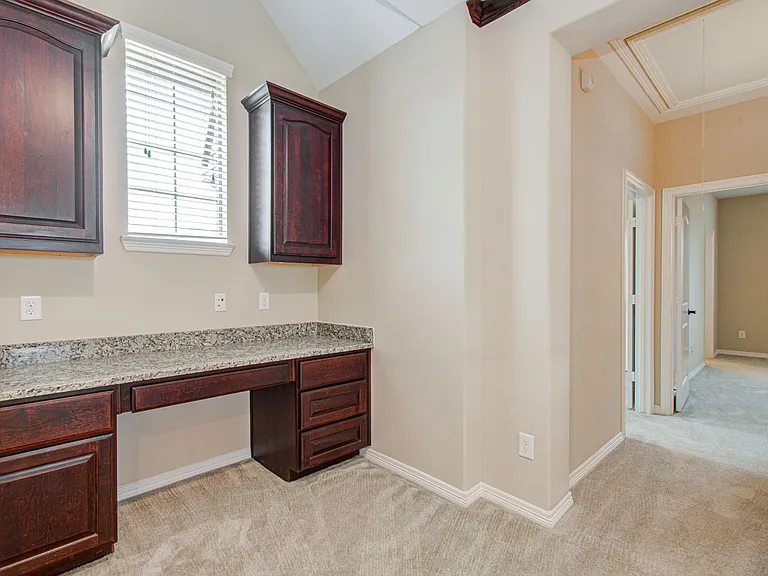 5711 Avon Landing Ln — Photo 19