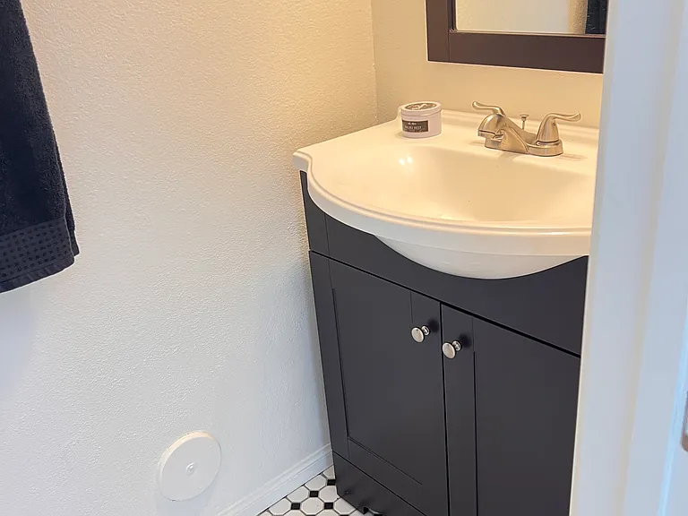 4344 Willow Glen St — Photo 3