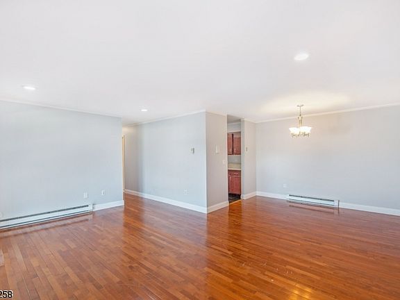 2nd image of 9 Montgomery St Unit A6