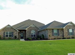 25230 Whispering Ln, Athens, AL 35613