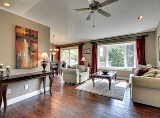 7823 77th St S, Cottage Grove, MN 55016