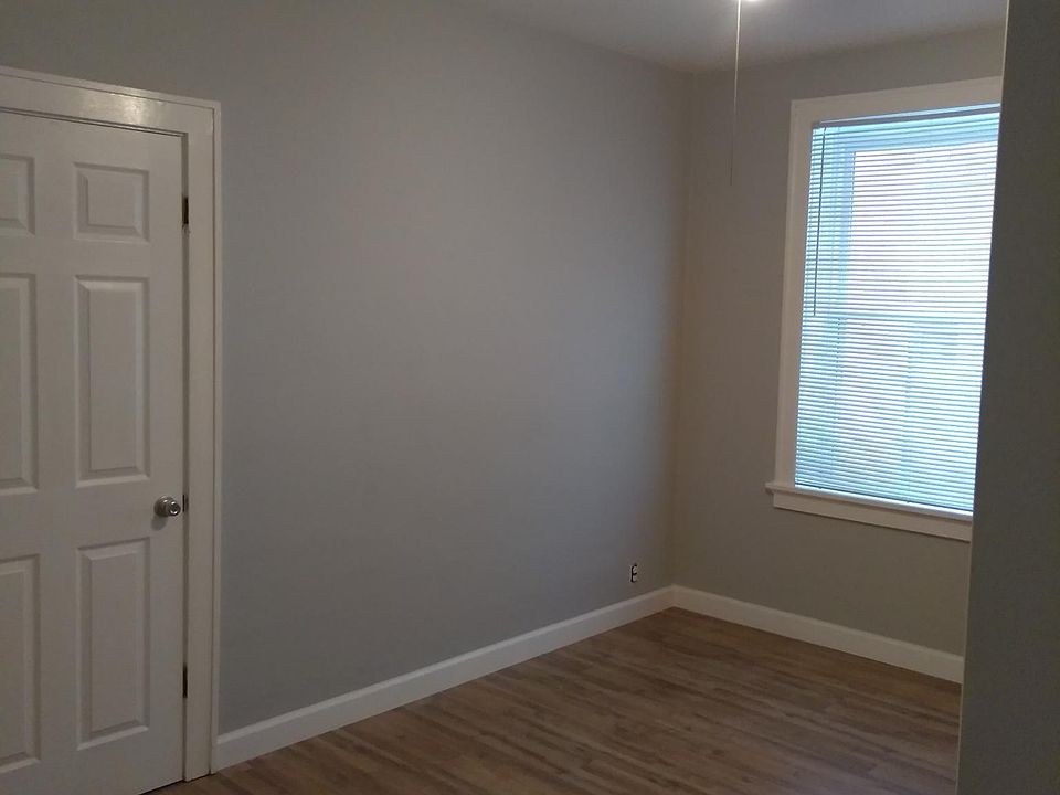 2nd image of 5034 Louisiana Ave #A