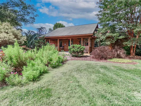 132 Bussell Rd, Statesville, NC 28625