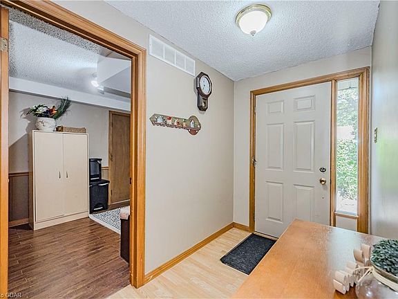 3rd image of 67 Fairmeadow Dr