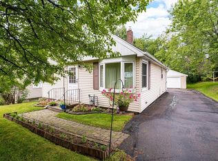 2547 Hagberg St, Duluth, MN 55811