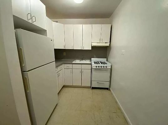 2nd image of 41-11 Parsons Blvd #108