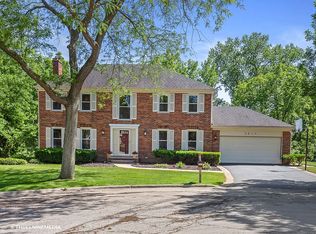 2813 Pebblebrook Ln, Rolling Meadows, IL 60008