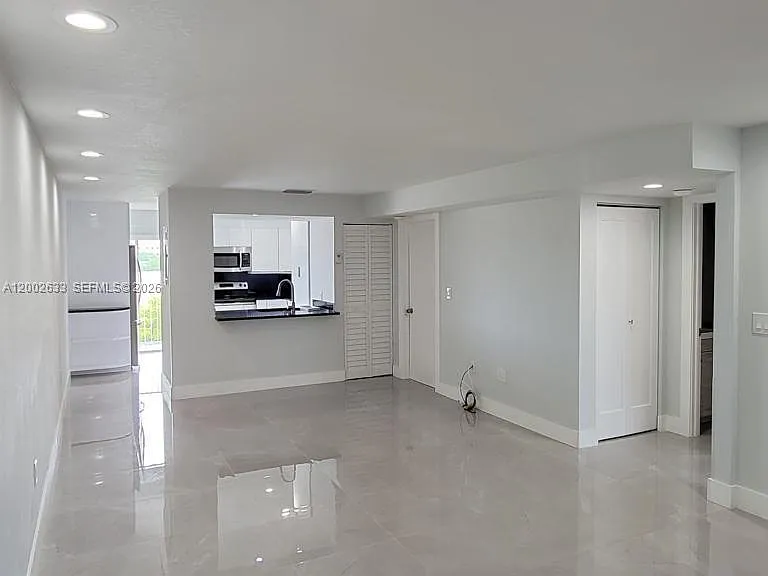 199 SW 12th Ave #501-C — Photo 17
