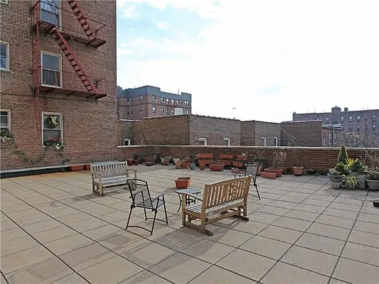 Sold by Exclusive Properties Sotheby's International Realty | media 23