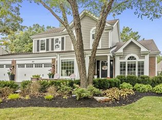863 Interlaken Dr, Lake Zurich, IL 60047