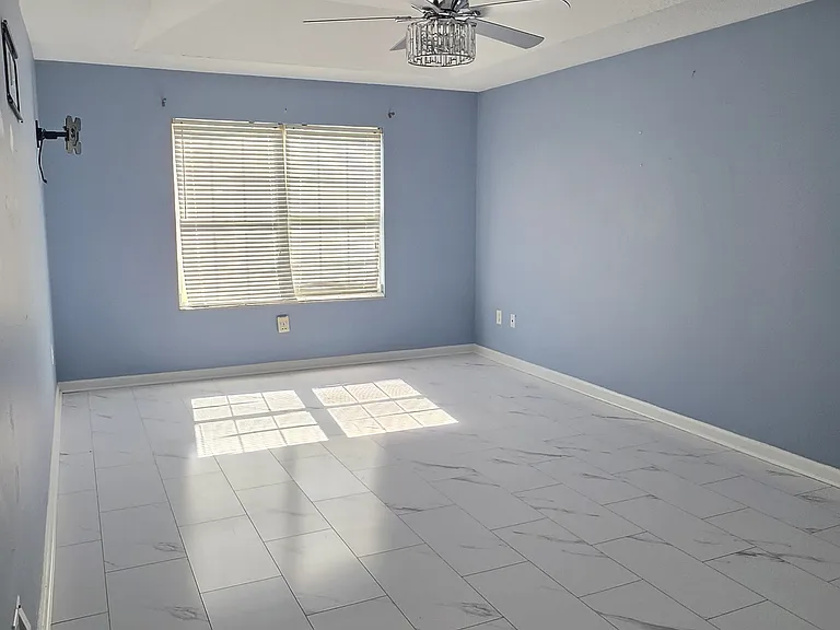 189 SW Pheasant Way — Photo 16