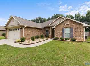 130 Bermuda Lakes Dr, Meridianville, AL 35759