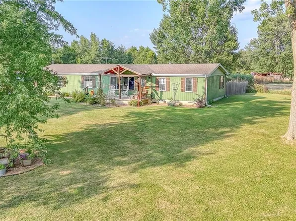 423 SE Pp Hwy, Leeton, MO 64761