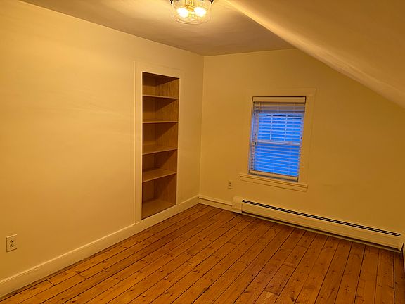 4th image of 94 Child St