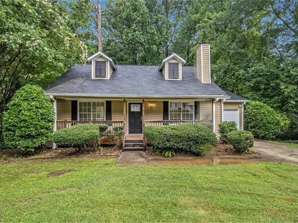 2120 Glenwood Downs Dr, Decatur, GA 30035