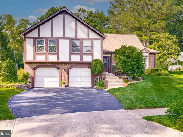 12700 Kettering Dr, Herndon, VA 20171