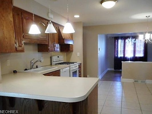 2nd image of 2643 Pasadena Dr