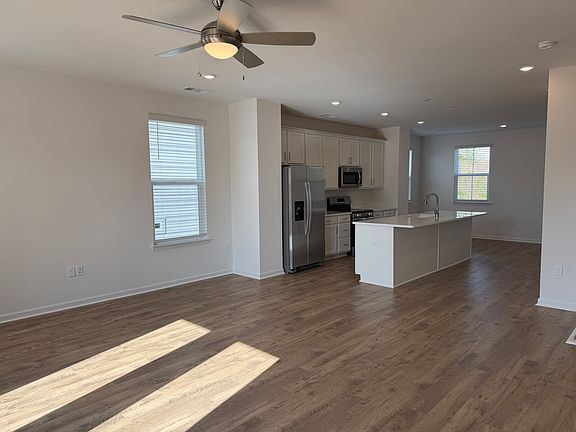 2nd image of 460 Blair Rd