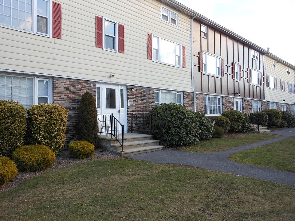 Front 14 Carver Street,Fall River,MA