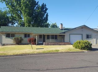 102 Victoria Way, Central Pt, OR 97502