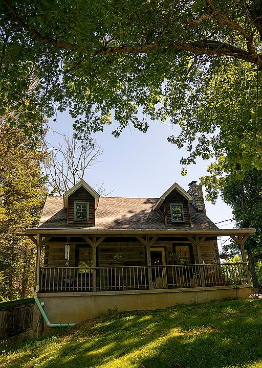 1st image of 16886 Bobs Ln