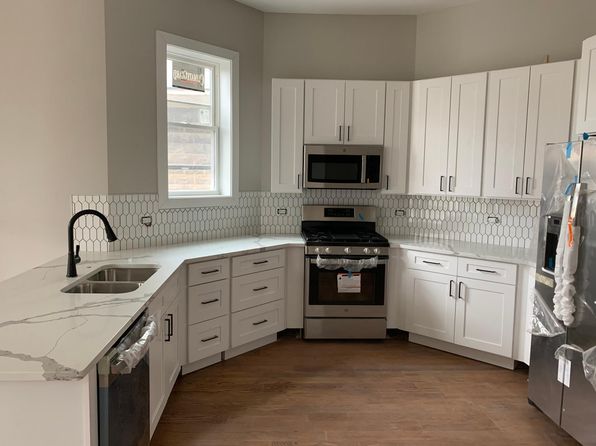 3608 S Hamilton Ave FLOOR 1