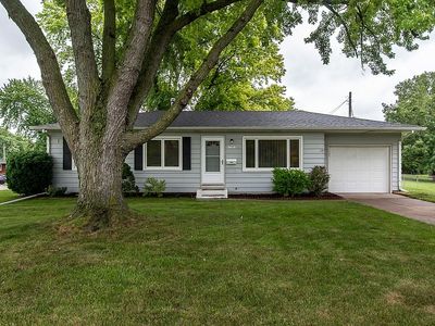 2415 Cypress Dr, Bettendorf, IA, 52722