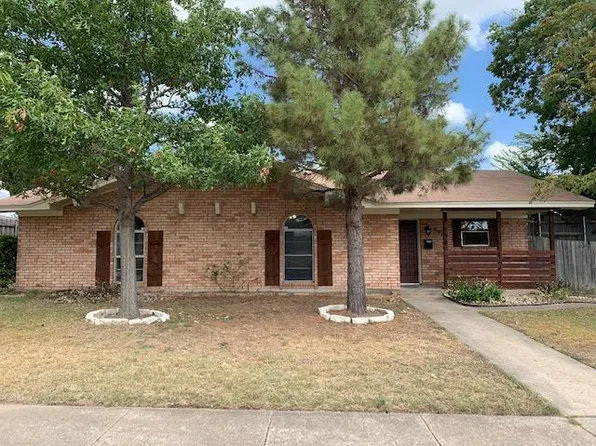 3813 Windsor Dr, Garland, TX 75042