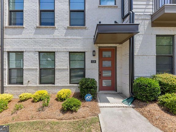 2nd image of 2130 Holtz Ln