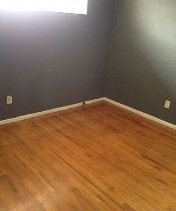4th image of 65 Loch Lomond Ln