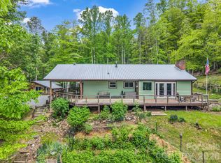 360 Shadow Ln, Green Mountain, NC 28740