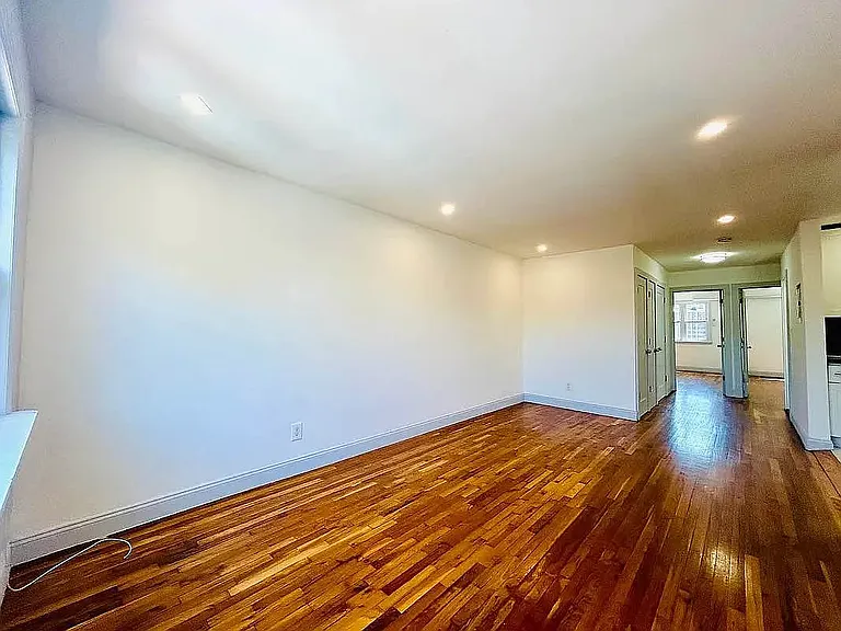 693 Autumn Ave #2 — Photo 15