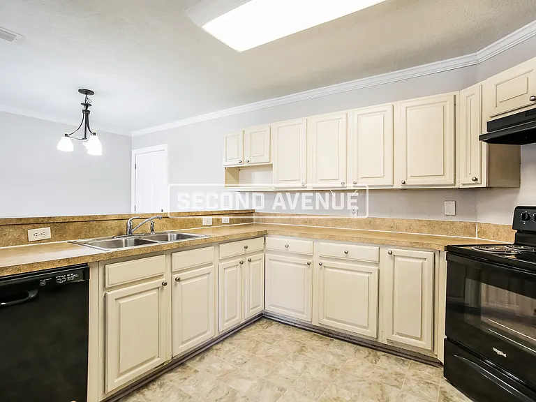 4102 Angol Pl — Photo 2