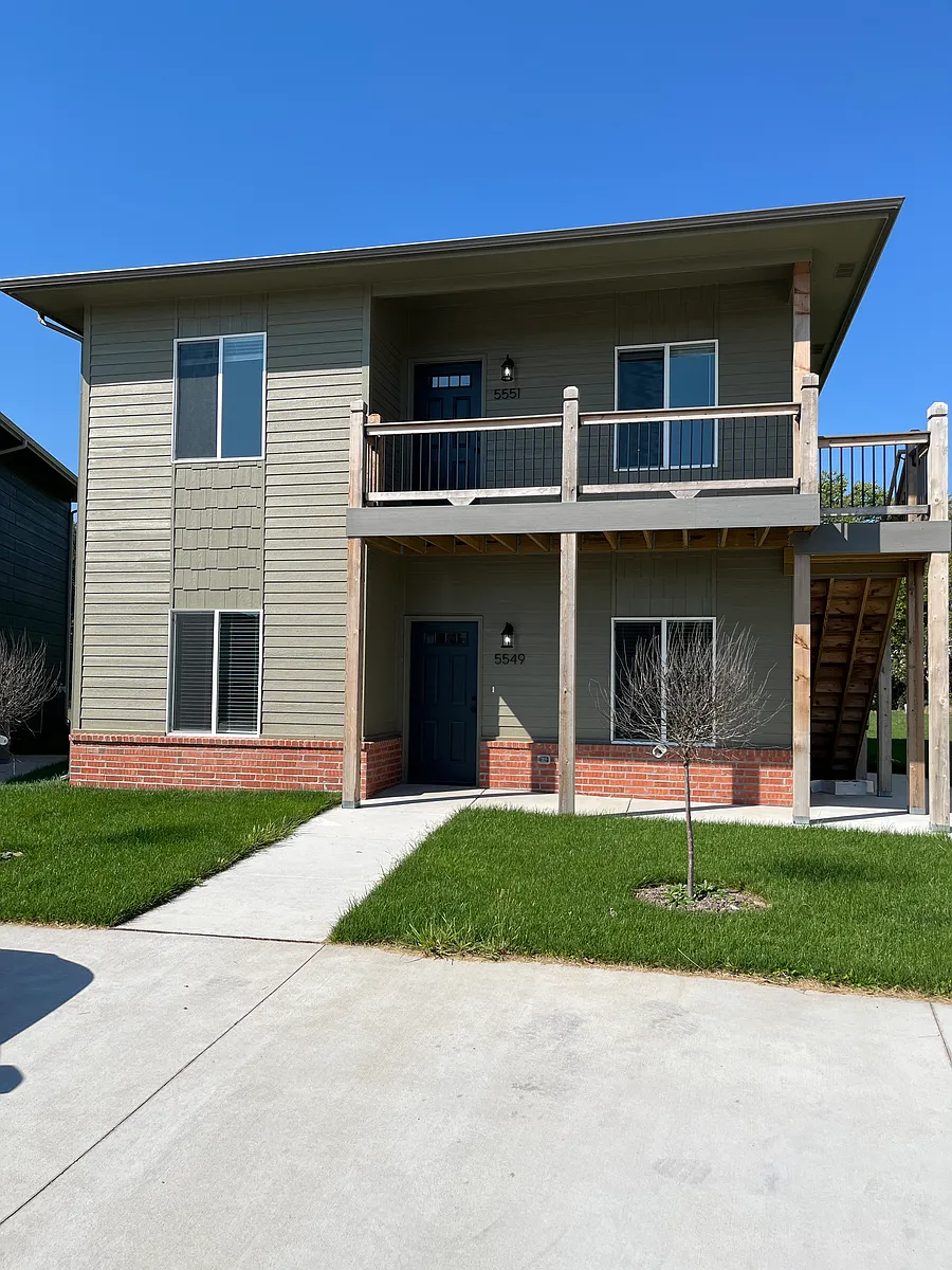 Building Photo - 5549 N Bressler Dr #51