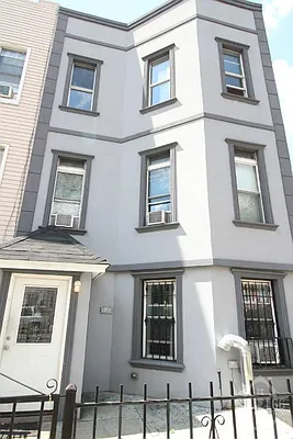 Rented by Blue Egg Realty Corp | media 33