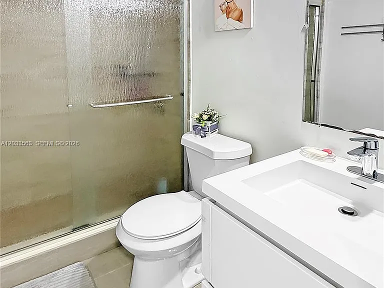 945 NE 34th Ave #204 — Photo 15