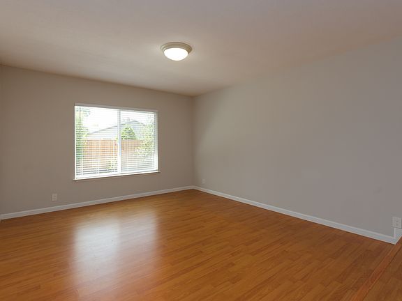 4th image of 3104 Melchester Dr