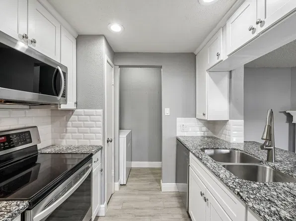 1516 Bay Area Blvd APT Q11, Houston, TX 77058