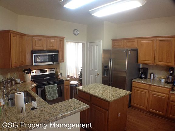 5th image of 15322 Fall Place Dr