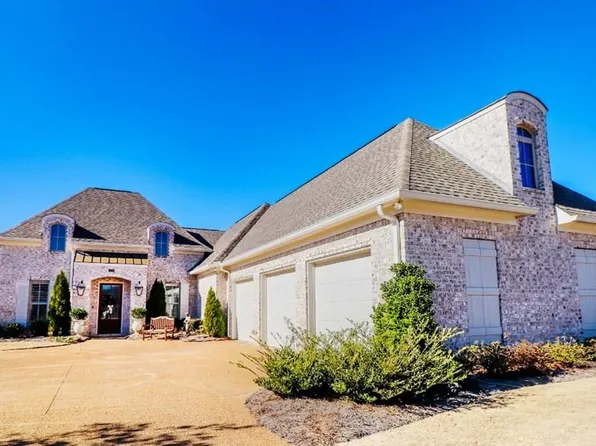 212 Greenbriar Loop, Oxford, MS 38655