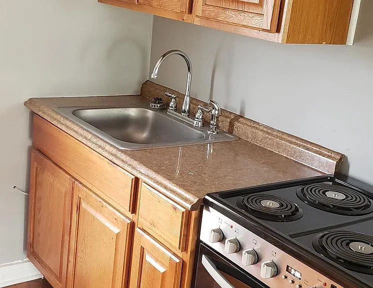 4329 Main St #3 — Photo 6