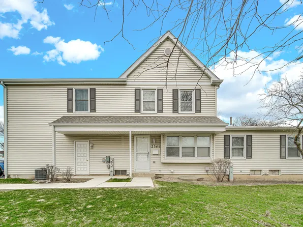 2301 Knollwood Cir, Schaumburg, IL 60194