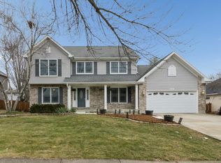 818 Wescott Rd, Bolingbrook, IL 60440