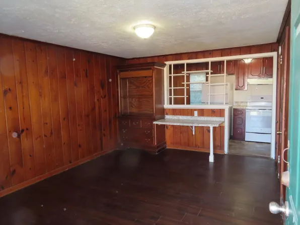 15091 Fort Campbell Blvd, Oak Grove, KY