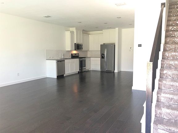 5th image of 508 Carmack Dr