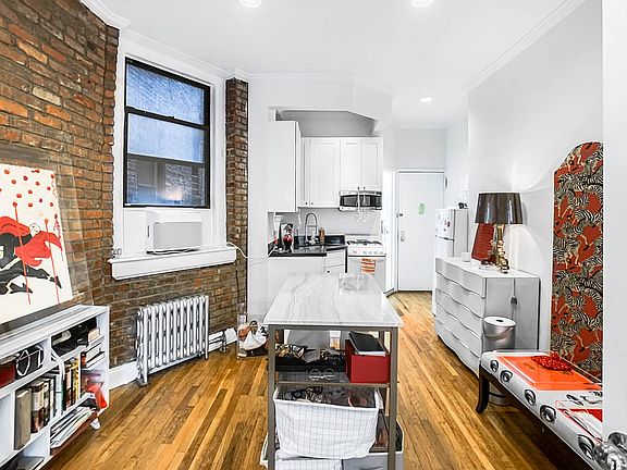 4th image of 73 E 3rd St #1A