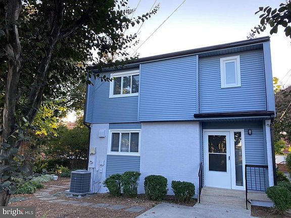 3rd image of 1200 N Stafford St
