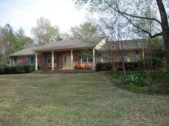 2nd image of 55 Southwood Dr
