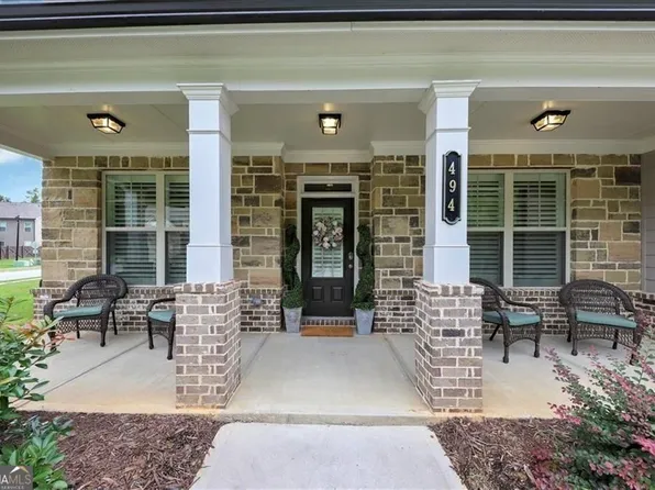 494 Henson Farm Dr, Loganville, GA 30052