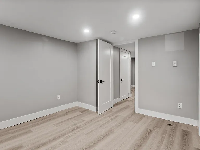 190 Glebe Ave #1 — Photo 12